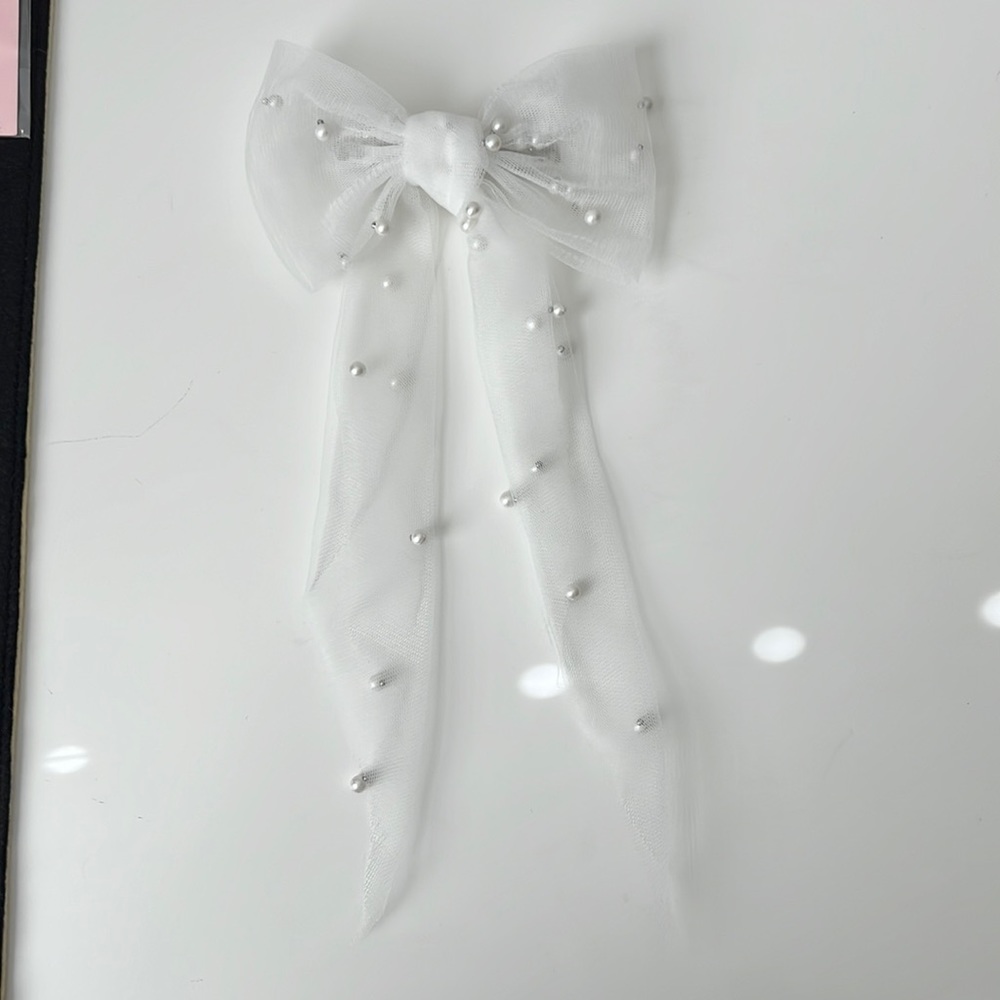 White Pearl Tulle Bow